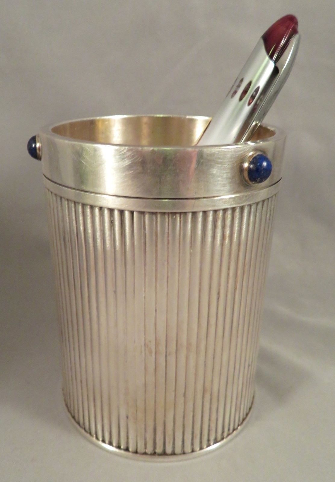 Pots à crayons : Un top 5 des plus belles pièces à collectionner !